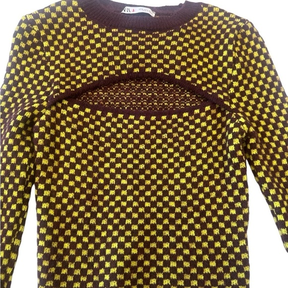 Zara Burgundy Checkered Cut-Out Knit Sweater - Picture 9 of 14
